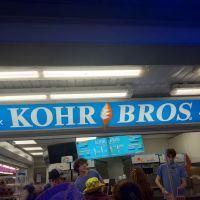 Kohr Brothers Frozen Custard ico