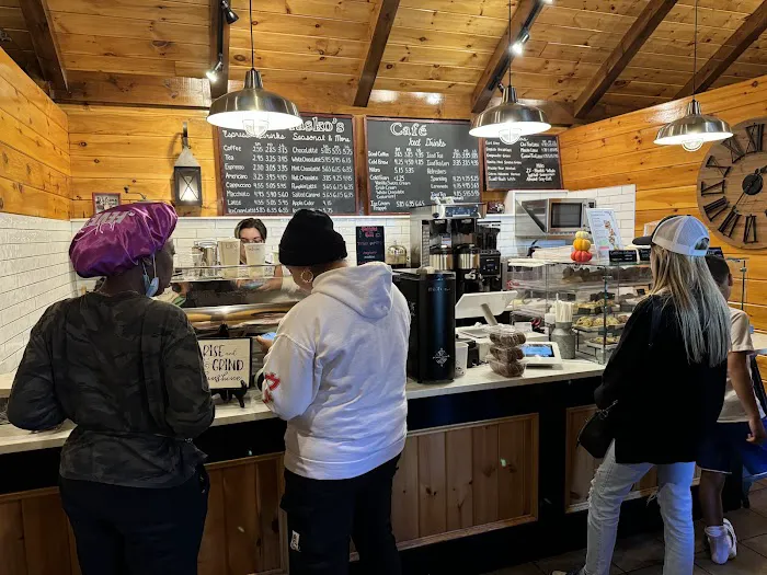 Plasko's Farm Creamery & Cafe Picture 10
