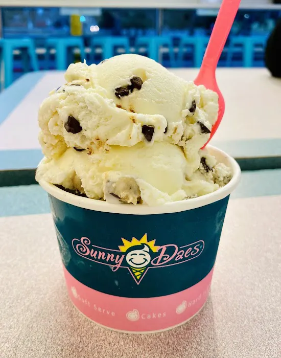 Sunny Daes of Trumbull Picture 1