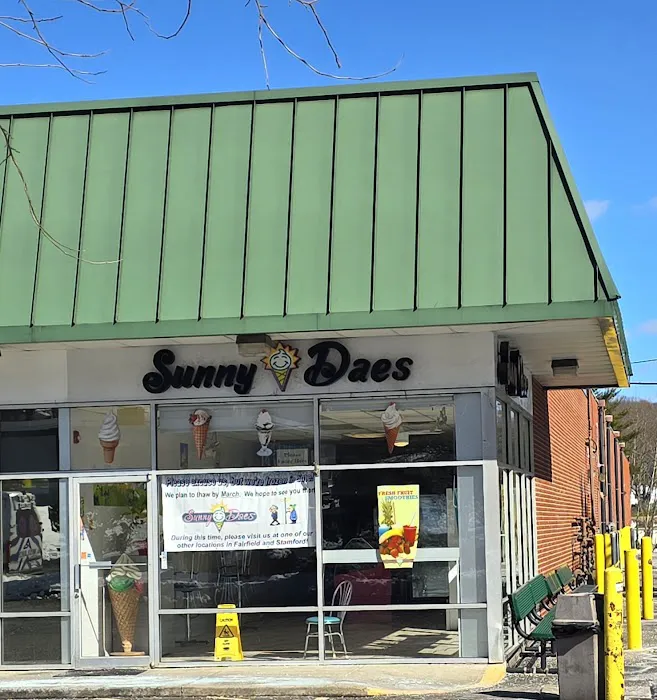 Sunny Daes of Trumbull Picture 7