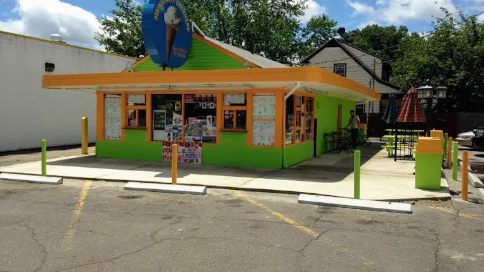 Main Street Creamery Picture 8
