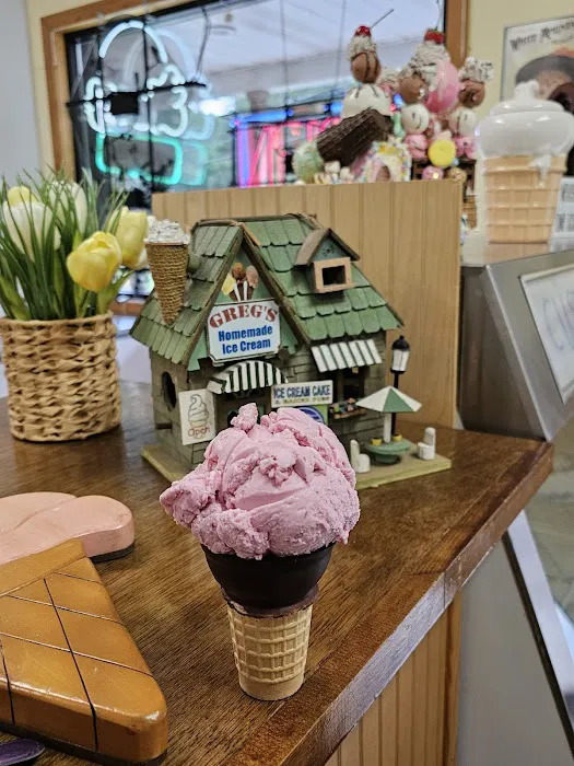The Big Dipper Ice Cream Parlour ️ Picture 1