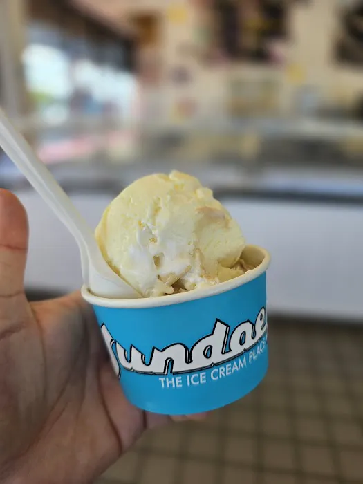 Sundaes The Ice Cream Place Picture 2