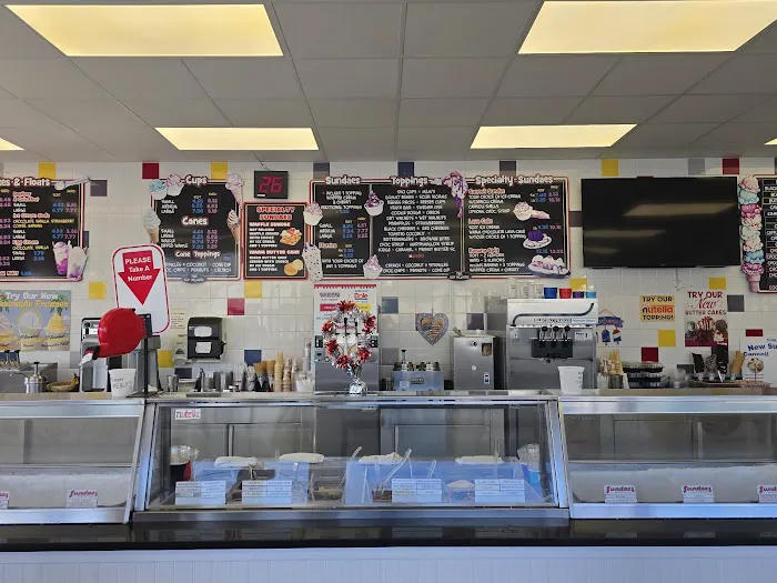 Sundaes The Ice Cream Place Picture 3