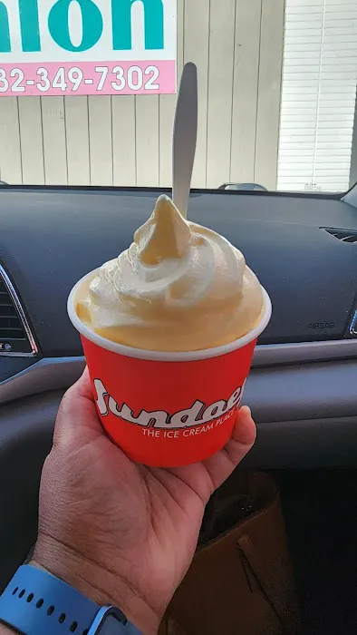 Sundaes The Ice Cream Place Picture 8