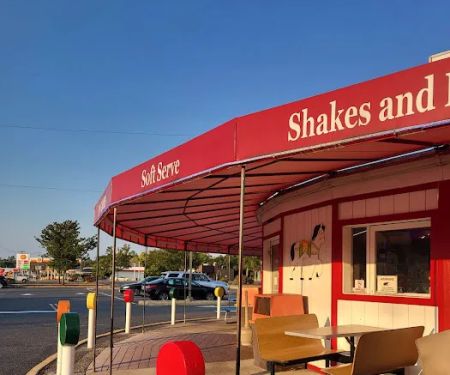 Yellow Brick Ice Cream Carousel