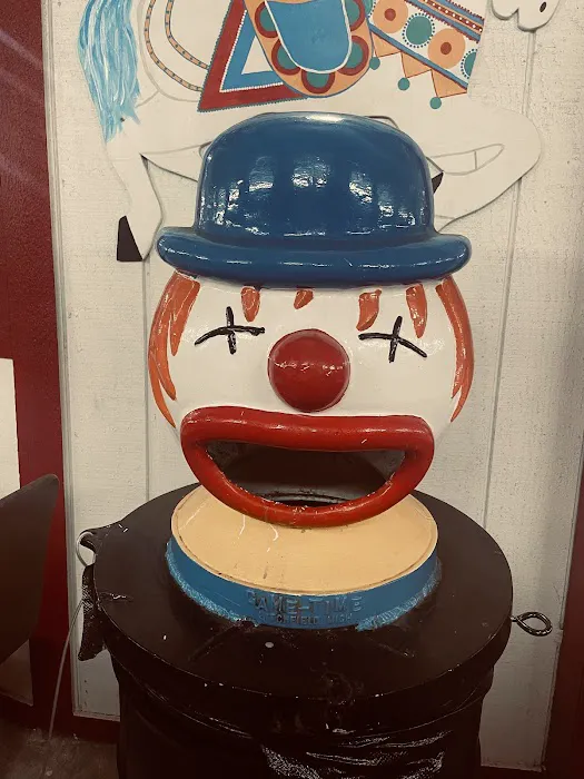 Yellow Brick Ice Cream Carousel Picture 10
