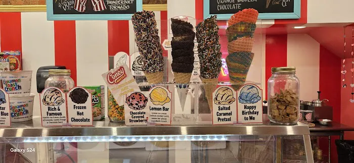 Coney Waffle, Ice Cream and Sweet Shop Picture 5