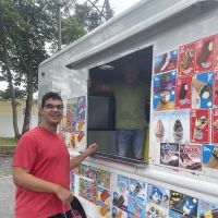 Twins ice cream truck ico