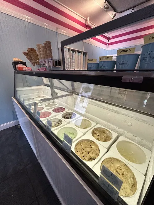 Surfside Frozen Custard Picture 2