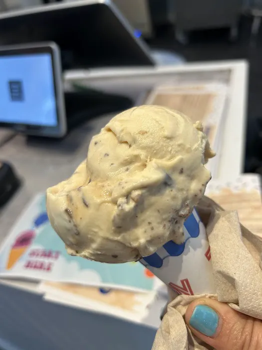 Surfside Frozen Custard Picture 1