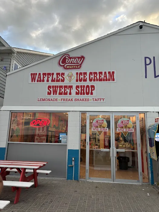 Coney Waffle, Ice Cream and Sweet Shop Picture 10