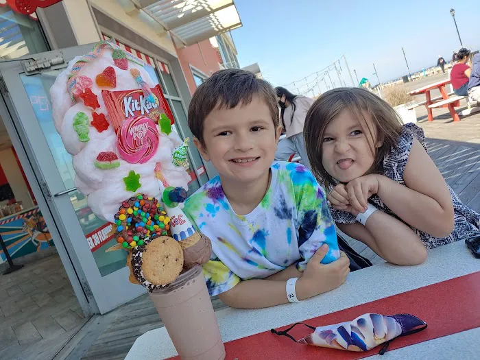 Coney Waffle Ice Cream and Sweet Shop Picture 5