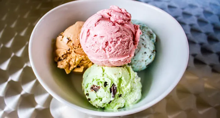Main Scoop Creamery Picture 1