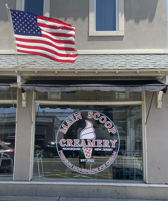 Main Scoop Creamery Picture 7