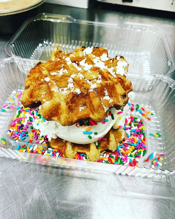Sundae Fundae Ice Cream Picture 7