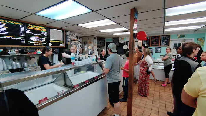 Mrs. Walker's Ice Cream Parlor Picture 2