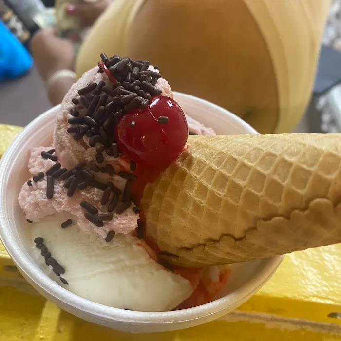 4th Ave ice cream Picture 8