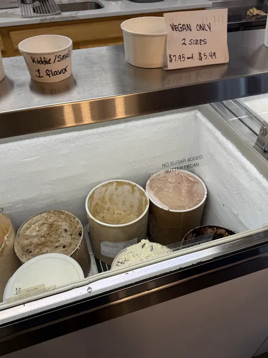 Uncle D’s Ice Cream (formerly Mike's Ice Cream) Picture 2