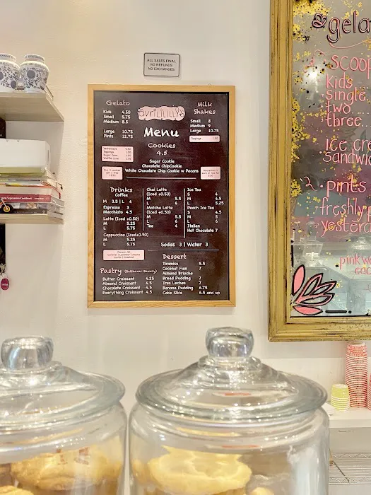 Avrilililly's Creamery LLC Picture 3