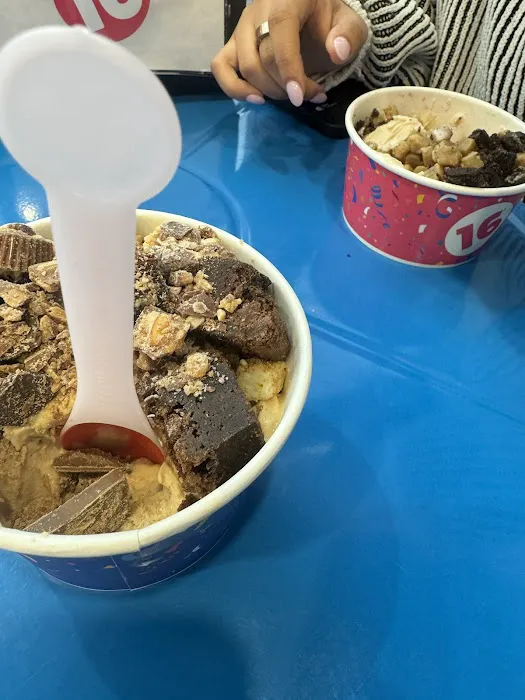 16 Handles Picture 2