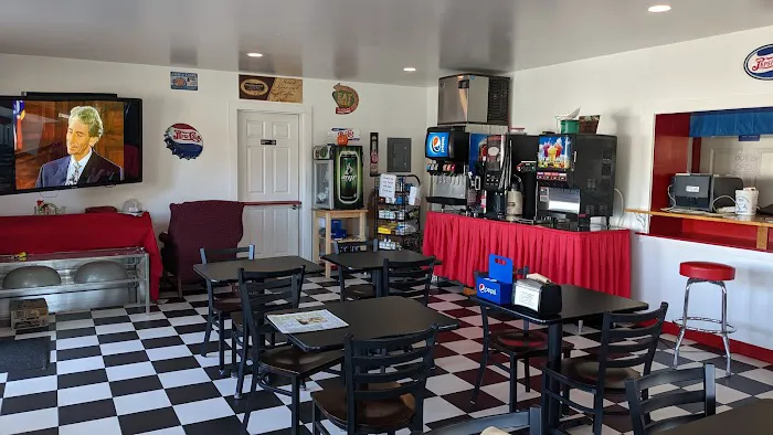 Fast Eddie's Restaurant, Ice Cream Shop, and Bakery Picture 10