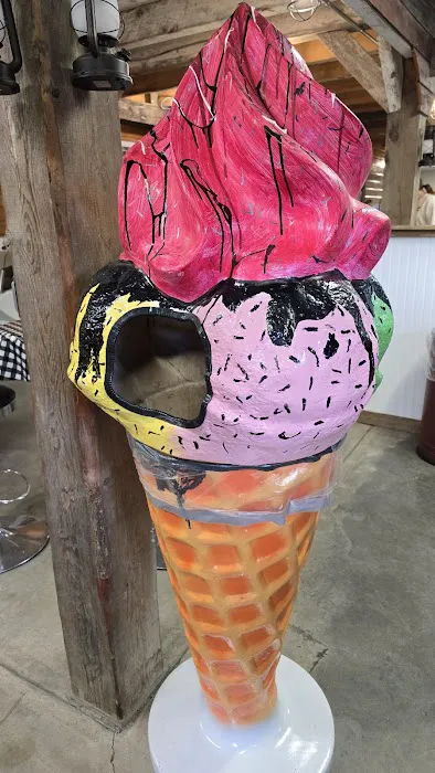 Village Creamery Picture 1