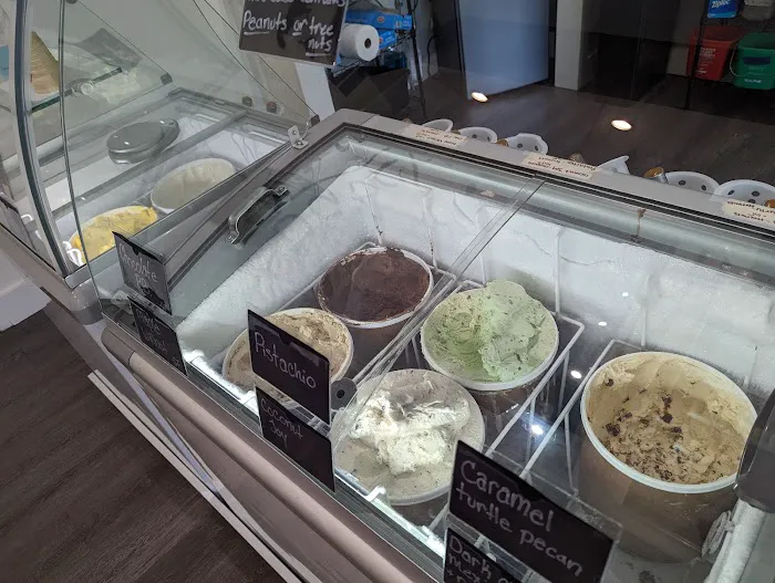 Batch Ice Cream Scoop Shop South Hadley Picture 3
