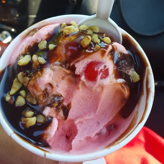 Sheldon's Ice Cream Picture 8