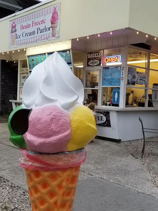 Brain Freeze Ice Cream Parlor Picture 5