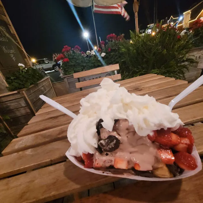 The Windmill Belgian Waffles & Ice Cream Picture 9