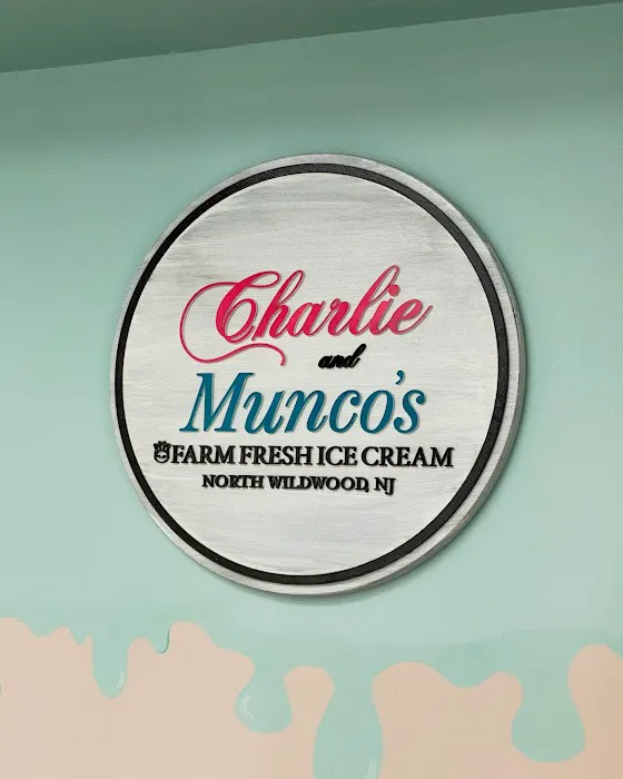 Charlie & Munco’s Picture 6