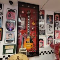 Cool Scoops Ice Cream Parlor ico