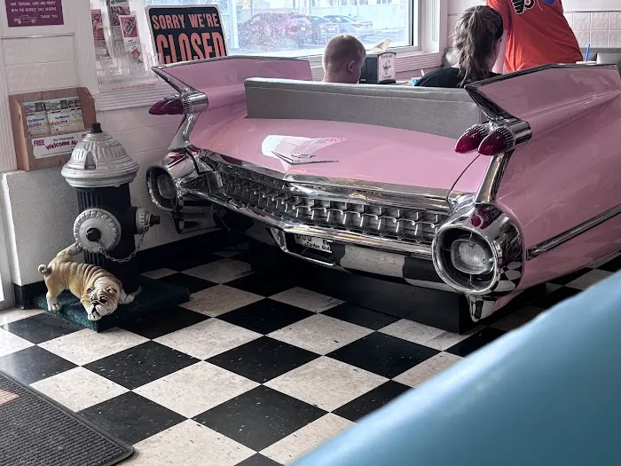 Cool Scoops Ice Cream Parlor Picture 6