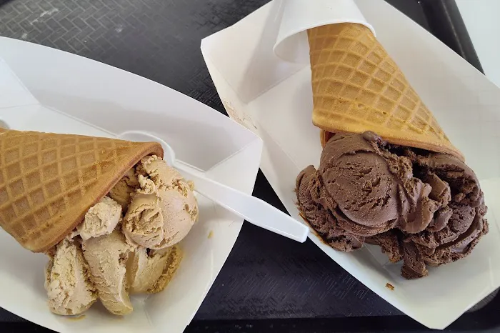 Island Creamery Picture 7