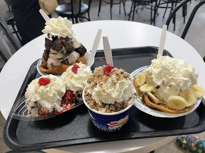 Island Creamery Picture 1