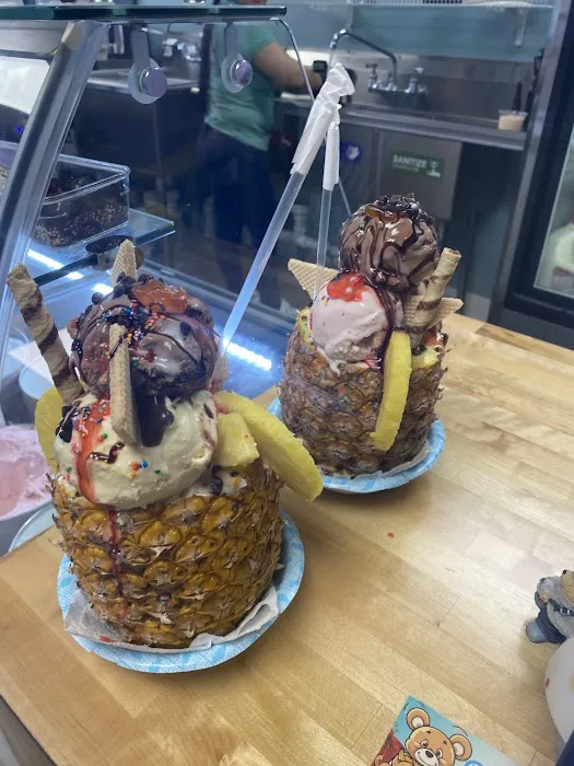 Ositos Ice Cream & Fruit Picture 9
