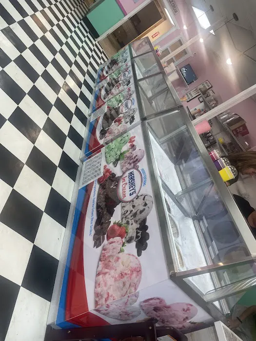5 Scoops Sweet Shoppe Picture 6