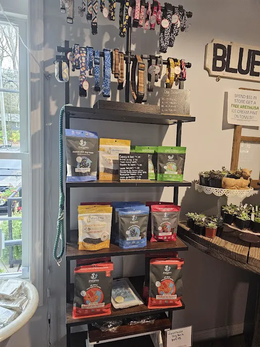 Farmstead Ice Cream at Tonn's Marketplace Picture 8
