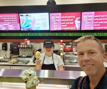 Praline's Ice Cream
