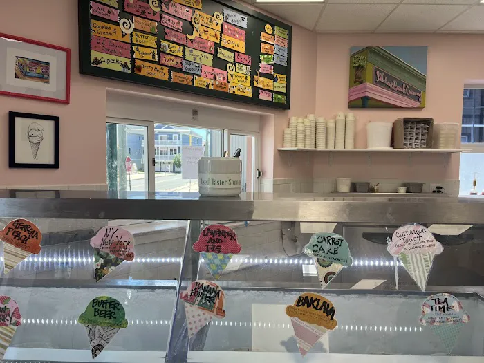 Walnut Beach Creamery Picture 7
