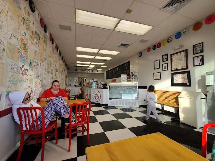 Ashley's Ice Cream Picture 9