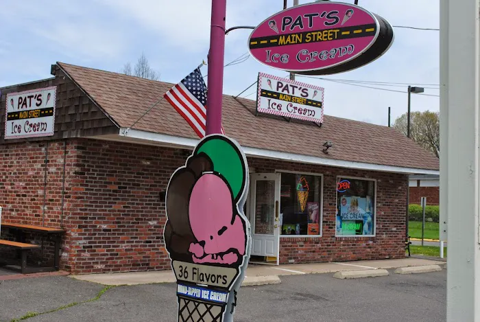 Pat's Main Street Ice Cream Picture 1