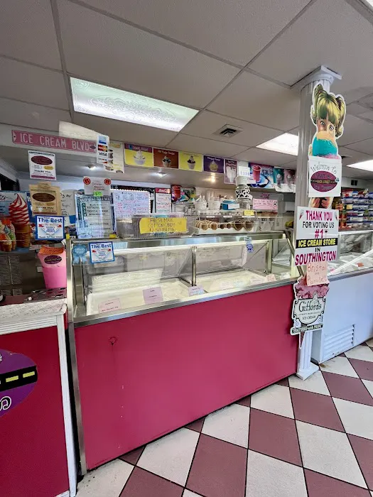 Pat's Main Street Ice Cream Picture 7