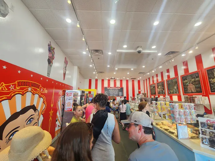 Coney Waffle, Ice Cream and Sweet Shop Picture 3