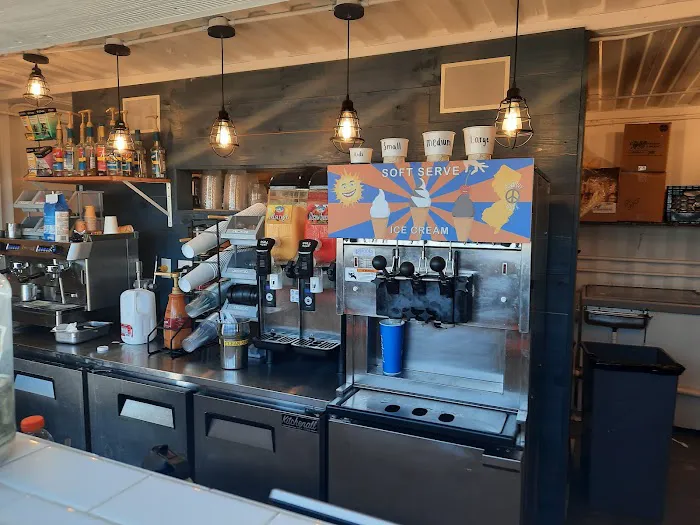 Eddie Confetti's Ice Cream & Cafe Picture 9