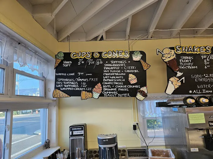 Summer Sweets Ice Cream Shop in Lavallette, NJ Picture 8