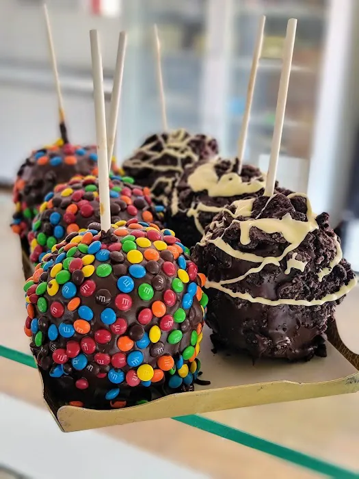 Summer Sweets Ice Cream Shop in Lavallette, NJ Picture 4