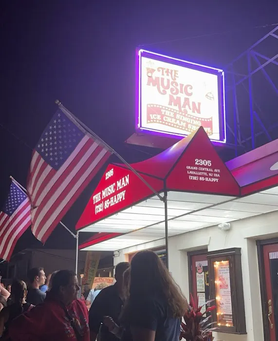 The Music Man Singing Ice Cream Shoppe Picture 6