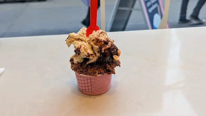 Gelato Factory Picture 4